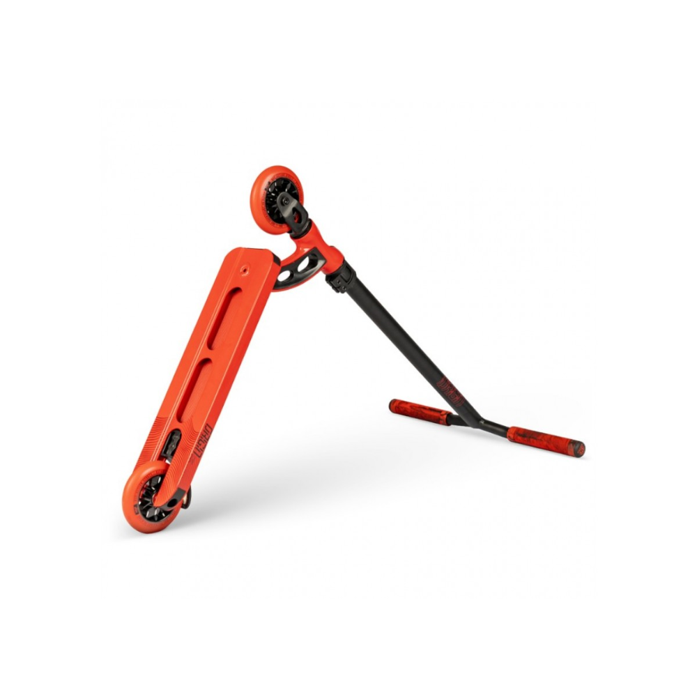 Madd Gear MGO Shredder Complete Scooter - Black/Red