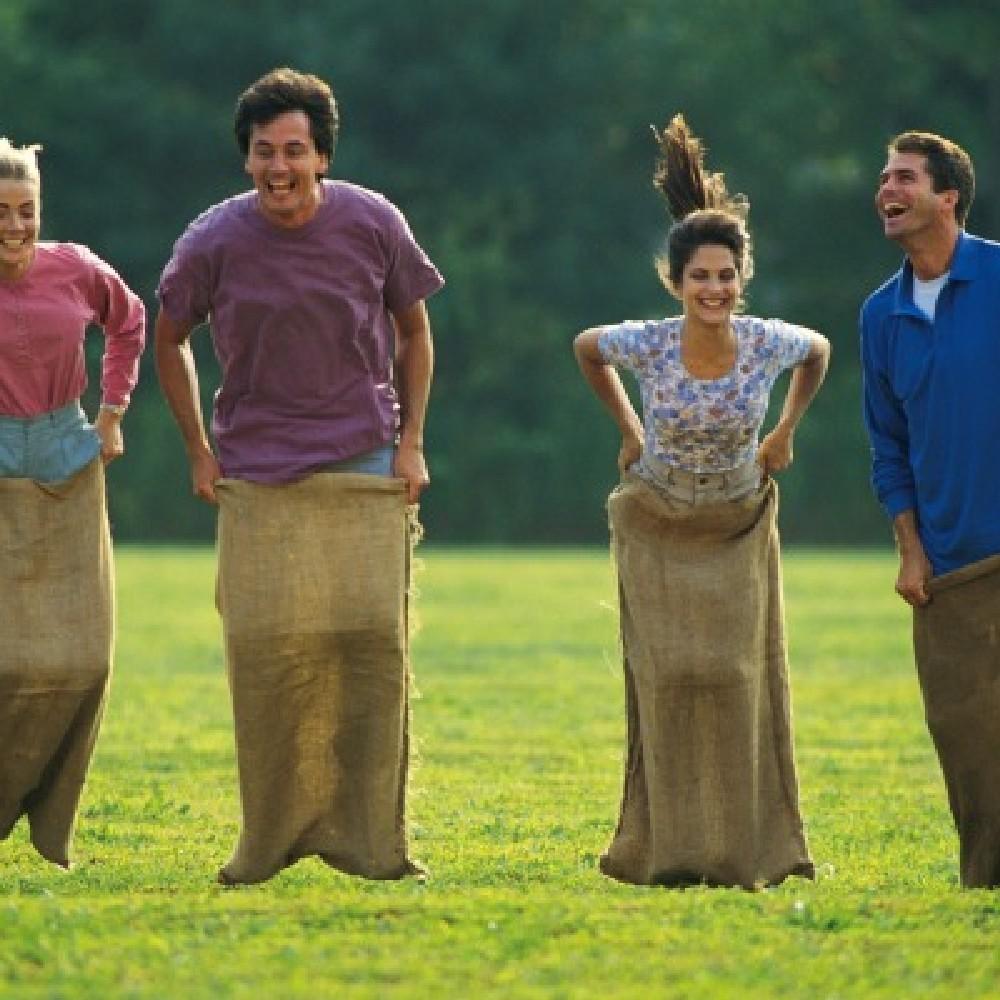 Yard Games Hessian Potato Sack Race Game for Kids - Set of 12 YG0778