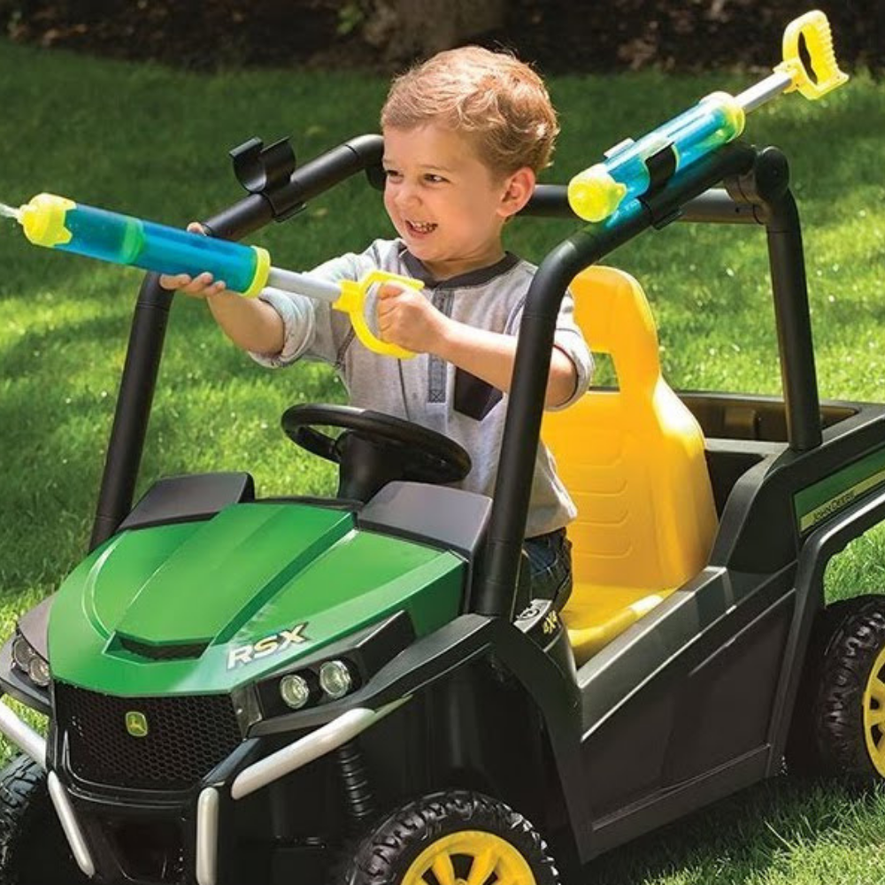 John Deere John Deere Gator 6v Kids Ride-On Gator With Water Cannons 46402