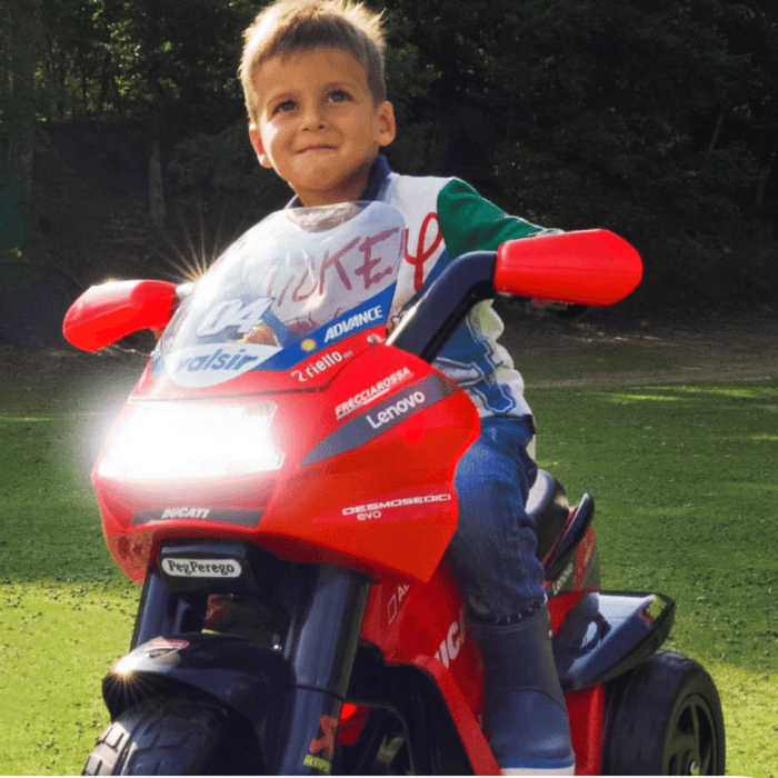 Peg Perego Peg Perego Ducati DESMOSEDICI Evo 6v Kids Ride-On Motorbike IGED0922